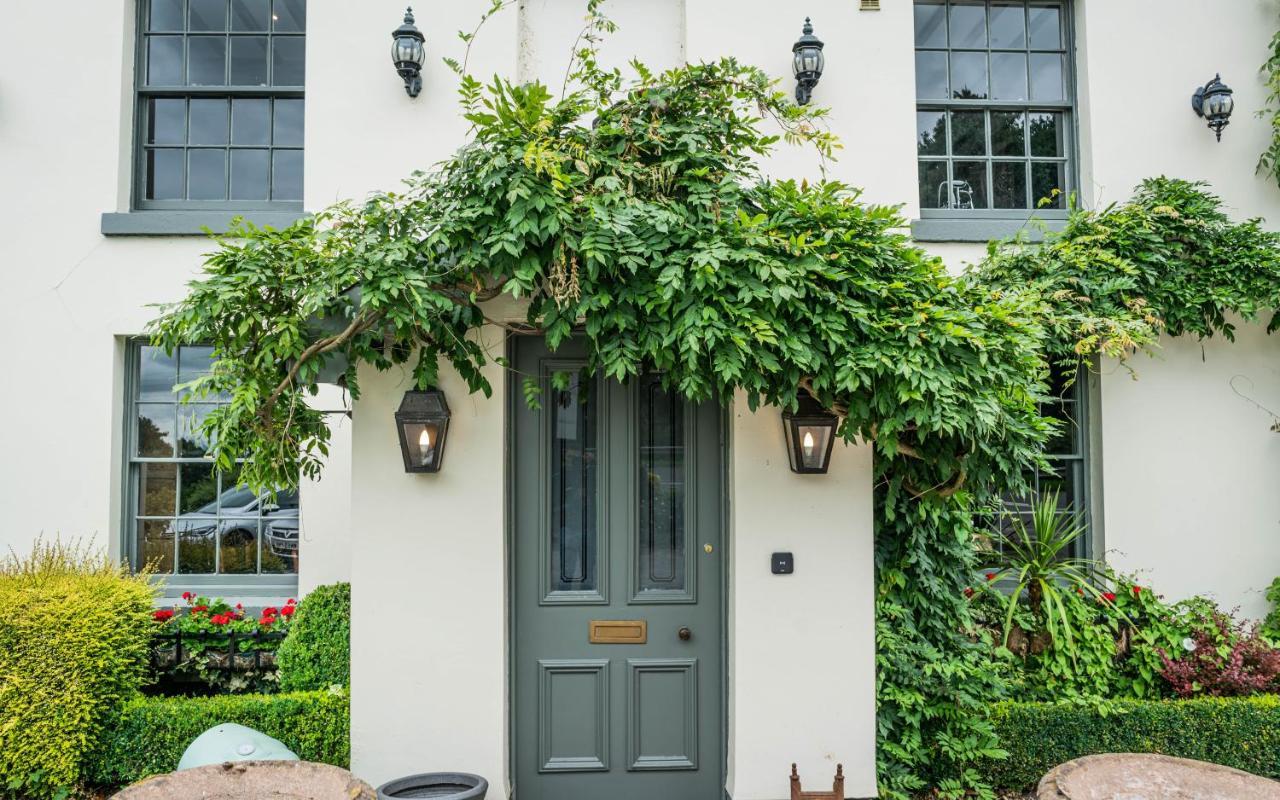 The Vicarage Hotell Holmes Chapel Eksteriør bilde